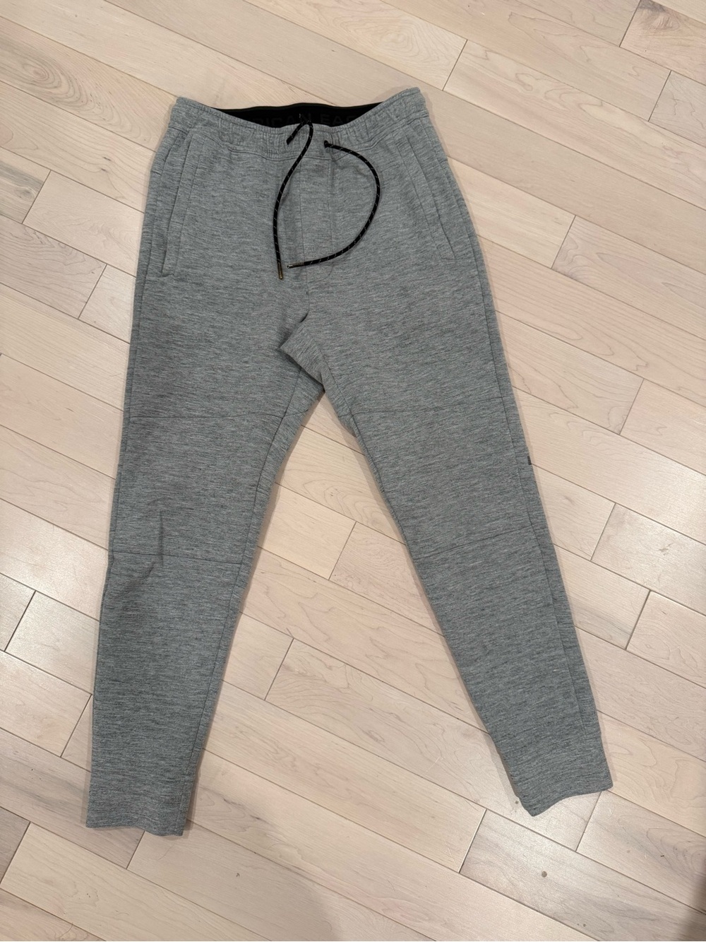 Men's Gray Knit American Eagle Jogger Pants - Casual Comfort - size S